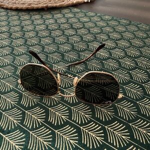 Vintage Rayban Sunglasses Timeless Sleek